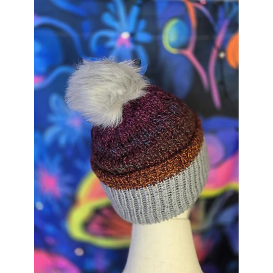 Rusty Bubble Beanie with pompom