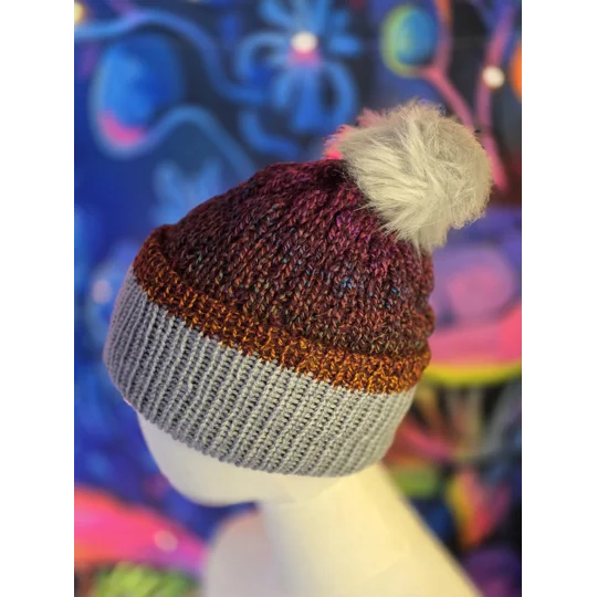 Rusty Bubble Beanie with pompom