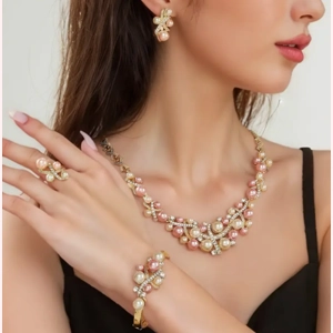 5pcs Elegant Pearl..