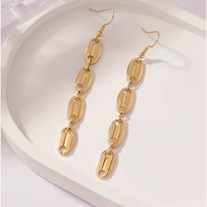 Chic Punk-Inspired Jewe..