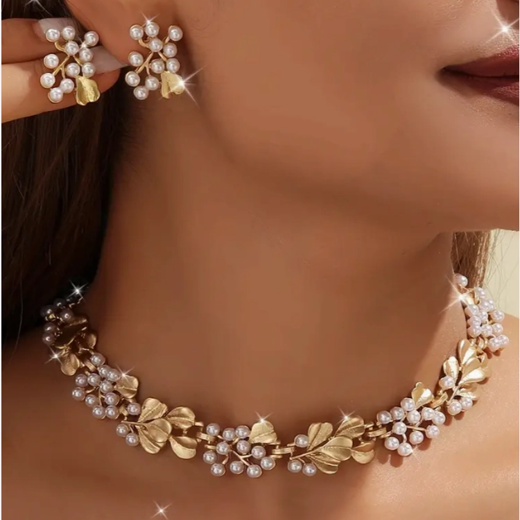 Elegant Boho-Chic Faux Pearl.. Elegant Boho-Chic Faux Pearl..