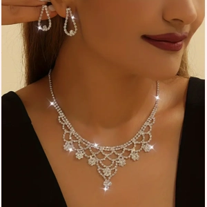 A Set Of Three Dazzling..