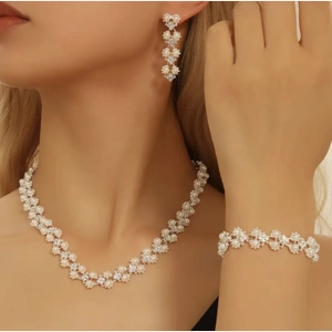 Luxury Versatile S..