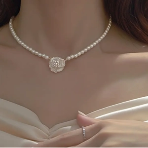 Elegant Camellia F..