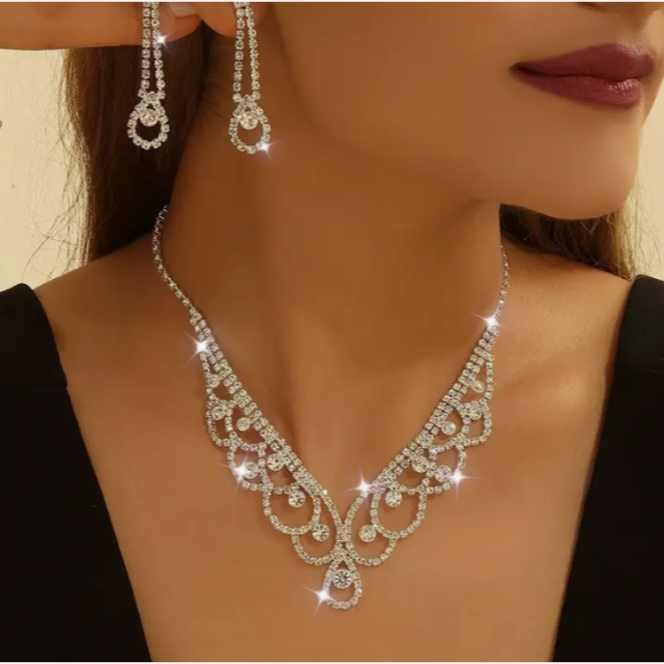 Elegantly Luxurious Geometri.. Elegantly Luxurious Geometri..