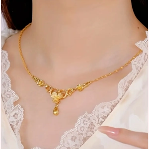 Rose Chain Necklac..