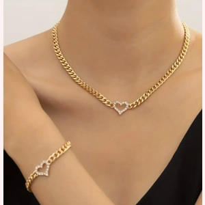 2pcs Necklace Plus..