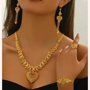 4pcs Golden Jewelry Set..