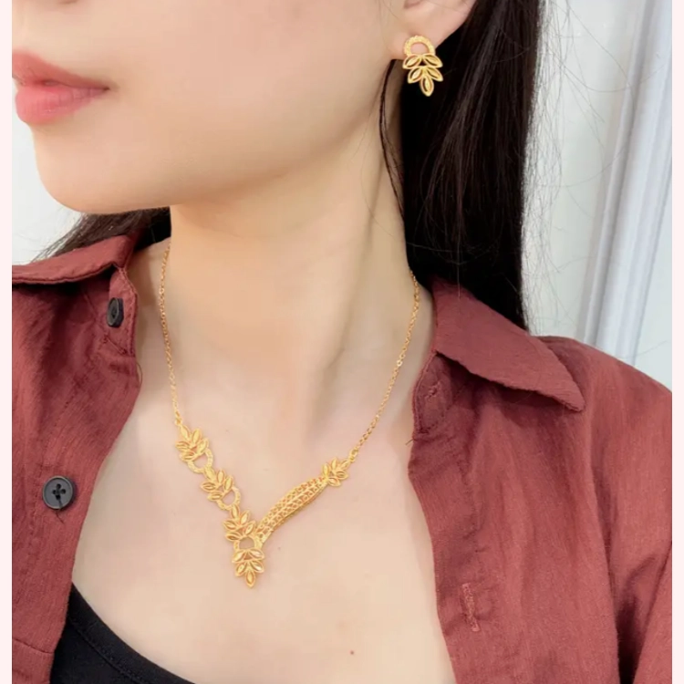 Elegant 18K Golden Plated Ar.. Elegant 18K Golden Plated Ar..