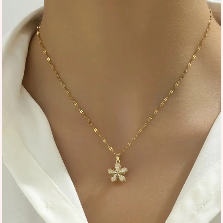 Elegant 18K Gold-Plated Stai.. Elegant 18K Gold-Plated Stai..