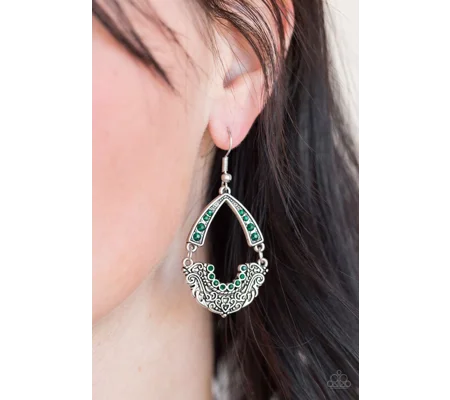 Stylish Royal Engagement - Green