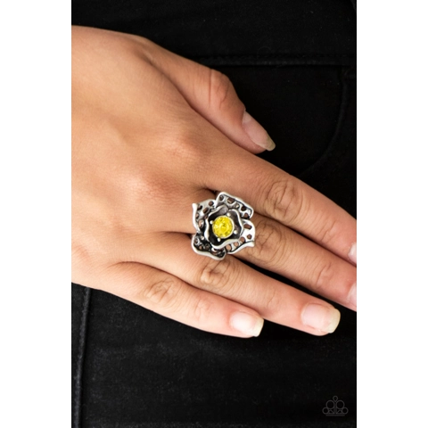 Glowing Gardens - Yellow