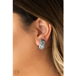 Couture Collision - Sil..