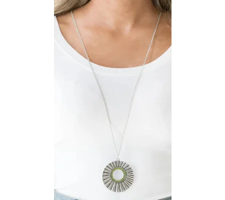 Chicly Centered - Green