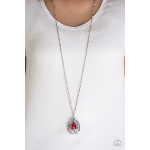 Modern Majesty - Red