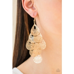 .Lure Them In - Gold