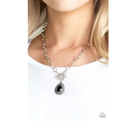Sheen Queen - Black