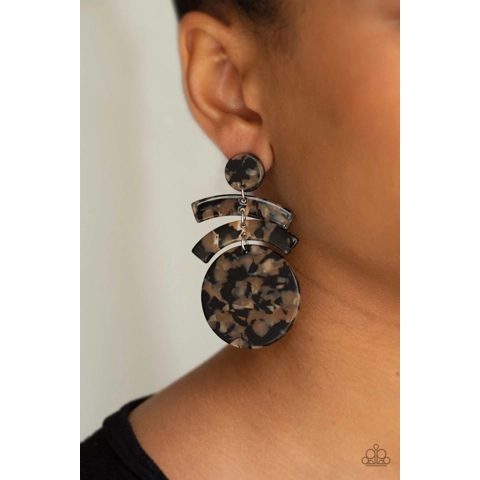 In The HAUTE Seat - Black