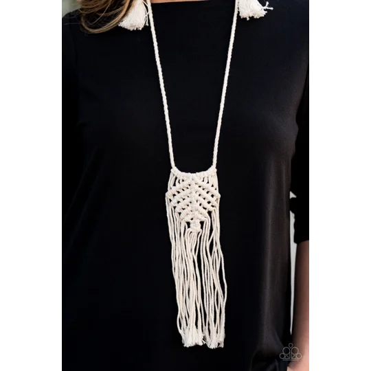 Macrame Mantra - White