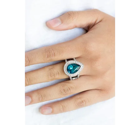 Hollywood Heirloom - Blue