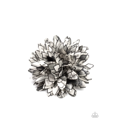 ​Vanguard Gardens - Black