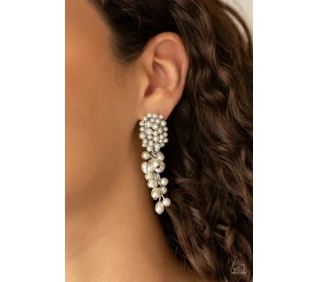 Fabulously Flattering - White
