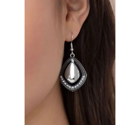 ​Fearlessly Feminine - Black