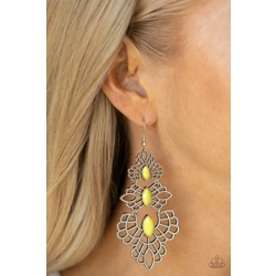 ​Flamboyant Frills - Ye..