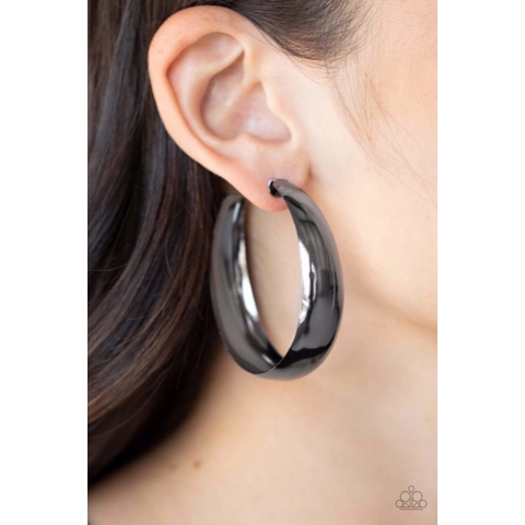 Flat Out Flawless - Black