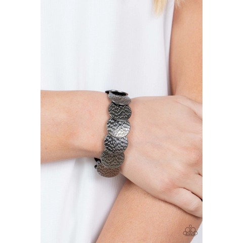 Radioactive Reflections - Black