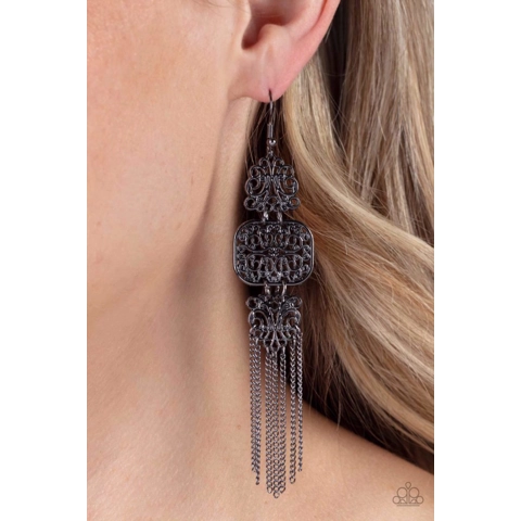 ​Eastern Elegance - Black