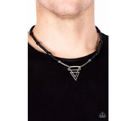 Arrowed Admiral - Black