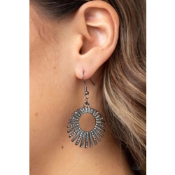 Rebel Resplendence - Bl..