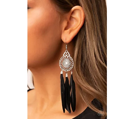 Pretty in PLUMES - Black