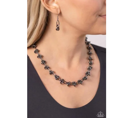 Knotted Kickoff - Black