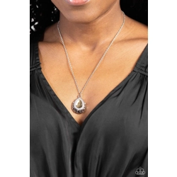 Gracefully Glamorous - ..