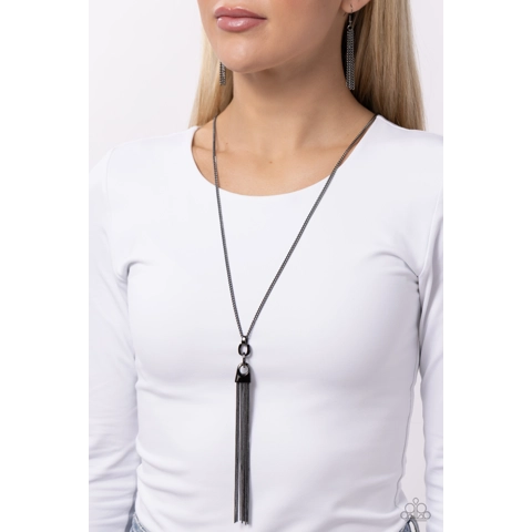 The STRANDS of Time - Black