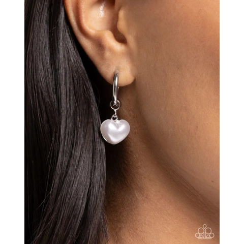 Carriage Chic - White