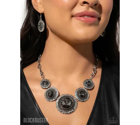 Global Glamour-Black