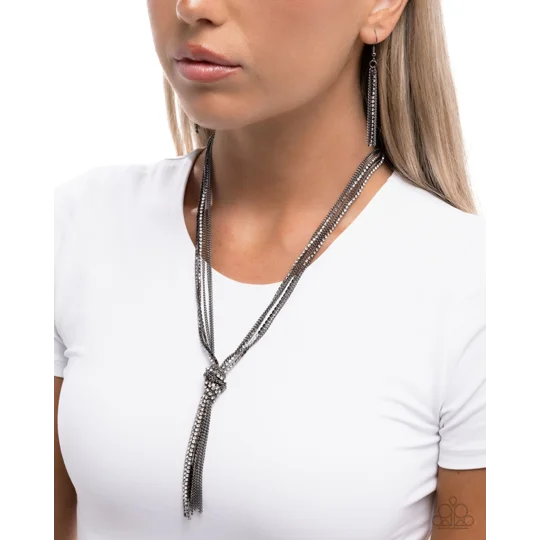 Twisted Tapestry - Black