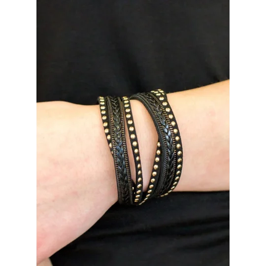 Bossy Bombshell - Black