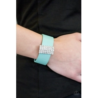 Walk The CATWALK - Green