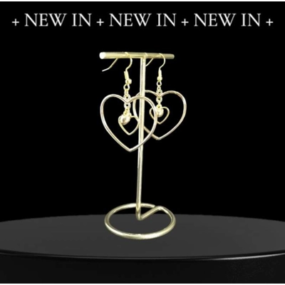 Three times the LOVE Hook Earrings - Gold Three times the LOVE Hook Earrings - Gold