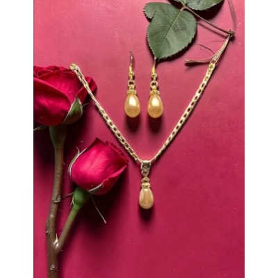 Golden Serenity Teardrop Parure