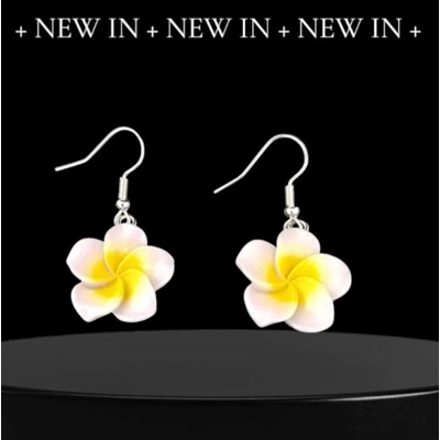 Peach Frangipani Flower Earrings Peach Frangipani Flower Earrings