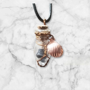 Glass Pendant Necklaces with seeds