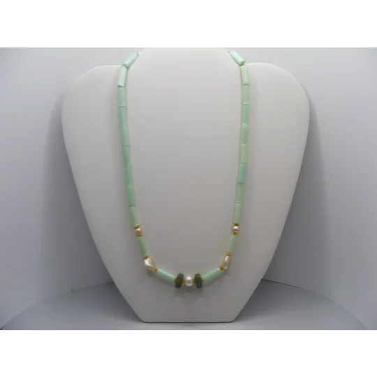 Vintage Glass Beads and Glass Pearl necklace