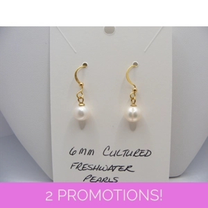 Cultered Freshwater Pearl earrings 6mm