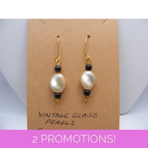 Vintage Baroque Gass Pearl and Onyx earrings