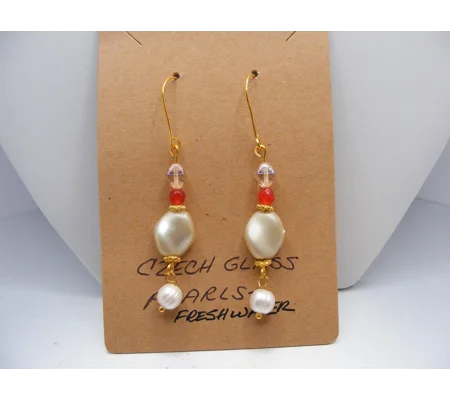 Vintage Baroque Gass Pearl earrings